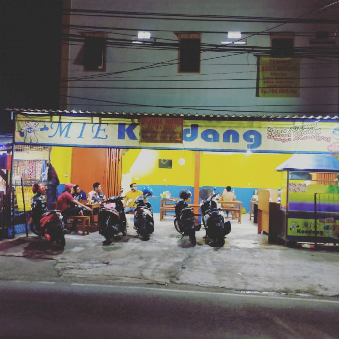 Dijual Ruko + Kos2an, di Joglo pinggir jalan dekat Mercubuana