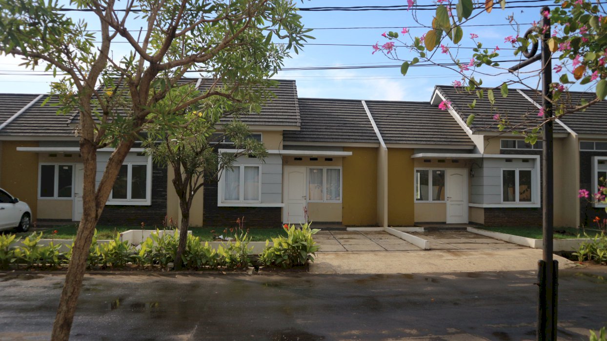 Rumah cantik siap huni DP 7jt dan free biaya surat2