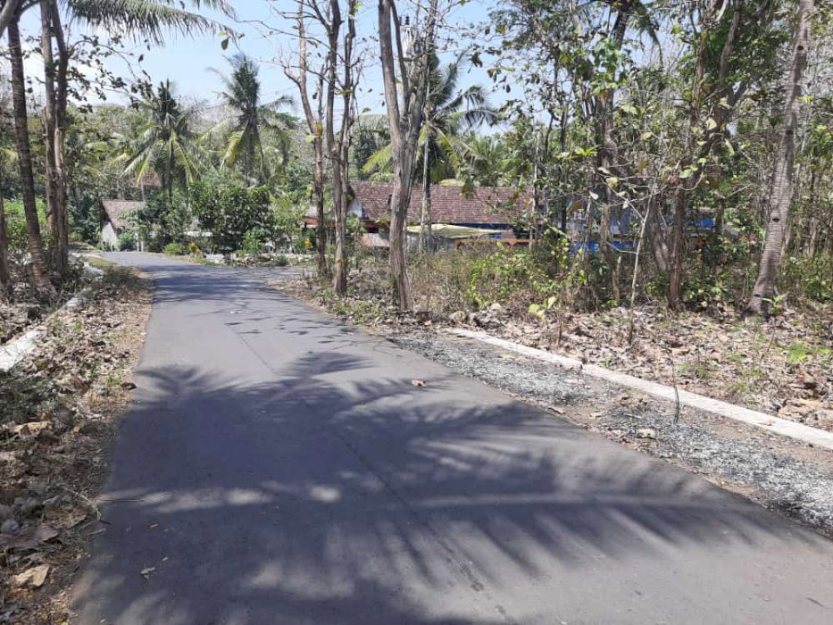 Tanah Mangku jalan aspal dekat perumahan