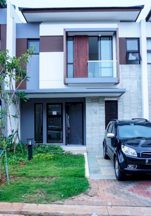 Dijual rumah strategis di BSD dekat tol dan stasiun