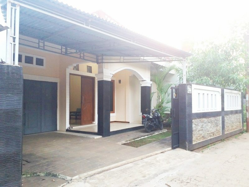 Rumah second siap huni dekat tol Jatiasih