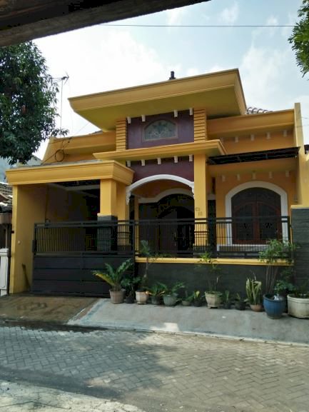 Rumah 2 Lantai Mewah Siap Huni Di Danau Amora Sawojajar Kota Malang