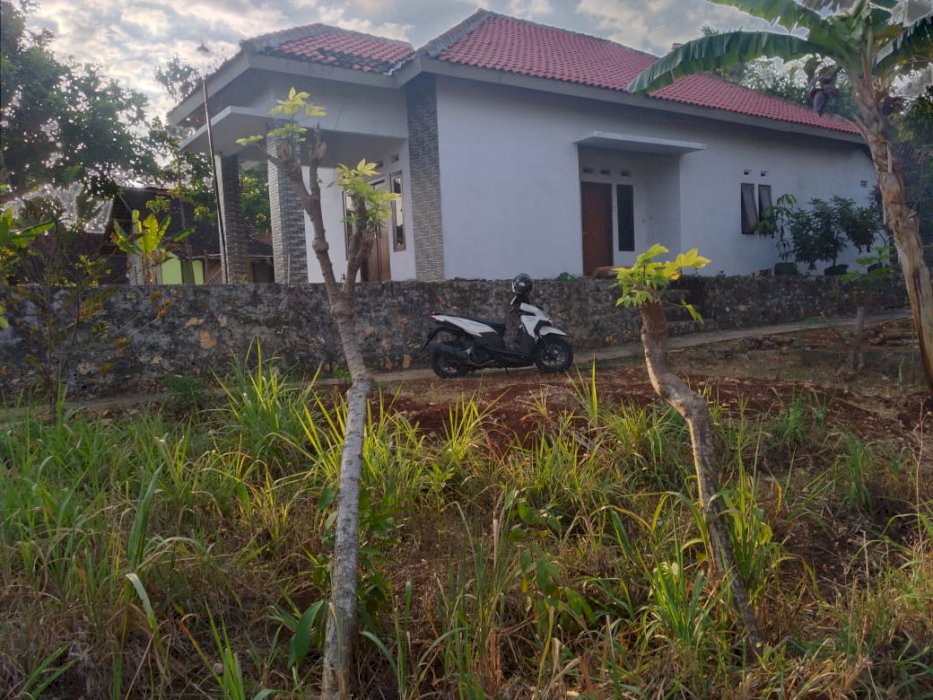 Jual Rumah berikut Tanah nya