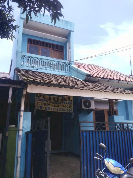 Rumah di Jual lokasi strategis dan sejuk. harga murah meriah...k