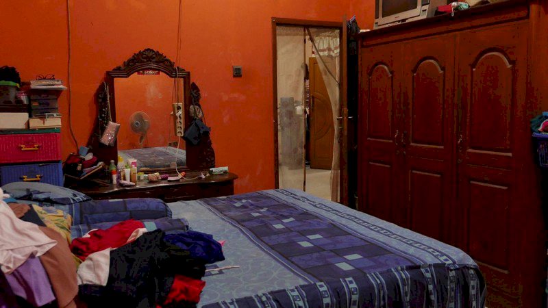 Rumah murah, tanah dan bangunan luas di Cibubur Jakarta Timur