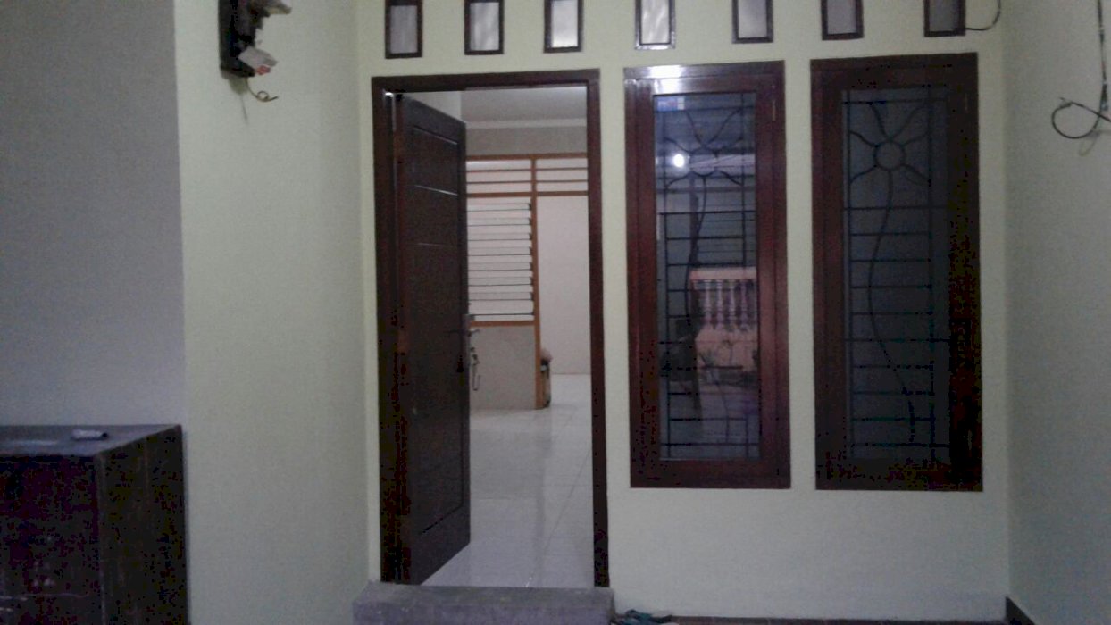 Dijual murah rumah lokasi daerah Duta Indah pondok gede strategis