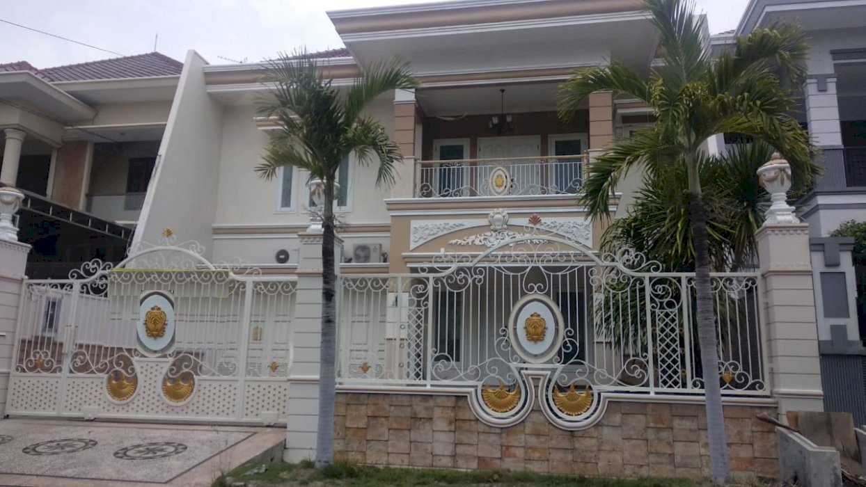 RUMAH BAGUS 2 LANTAI DHARMAHUSADA MEGA PERMAI