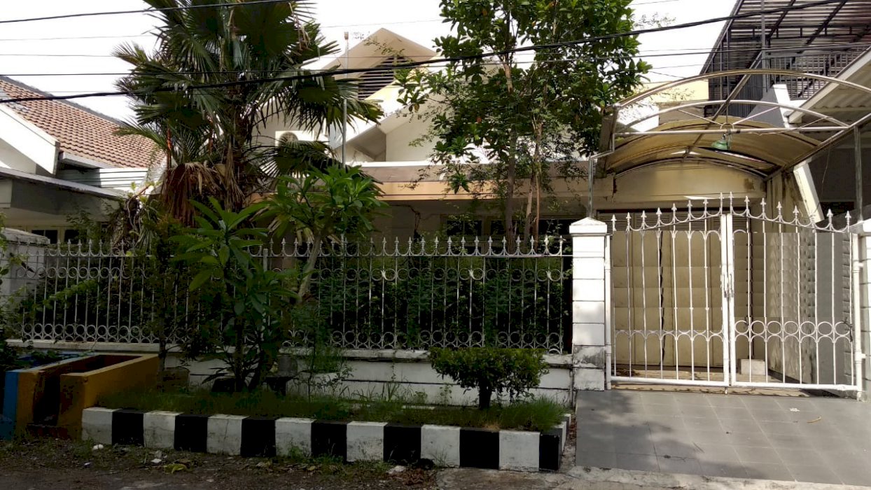 RUMAH SECOND TERAWAT 1,5 LANTAI DHARMAHUSADA
