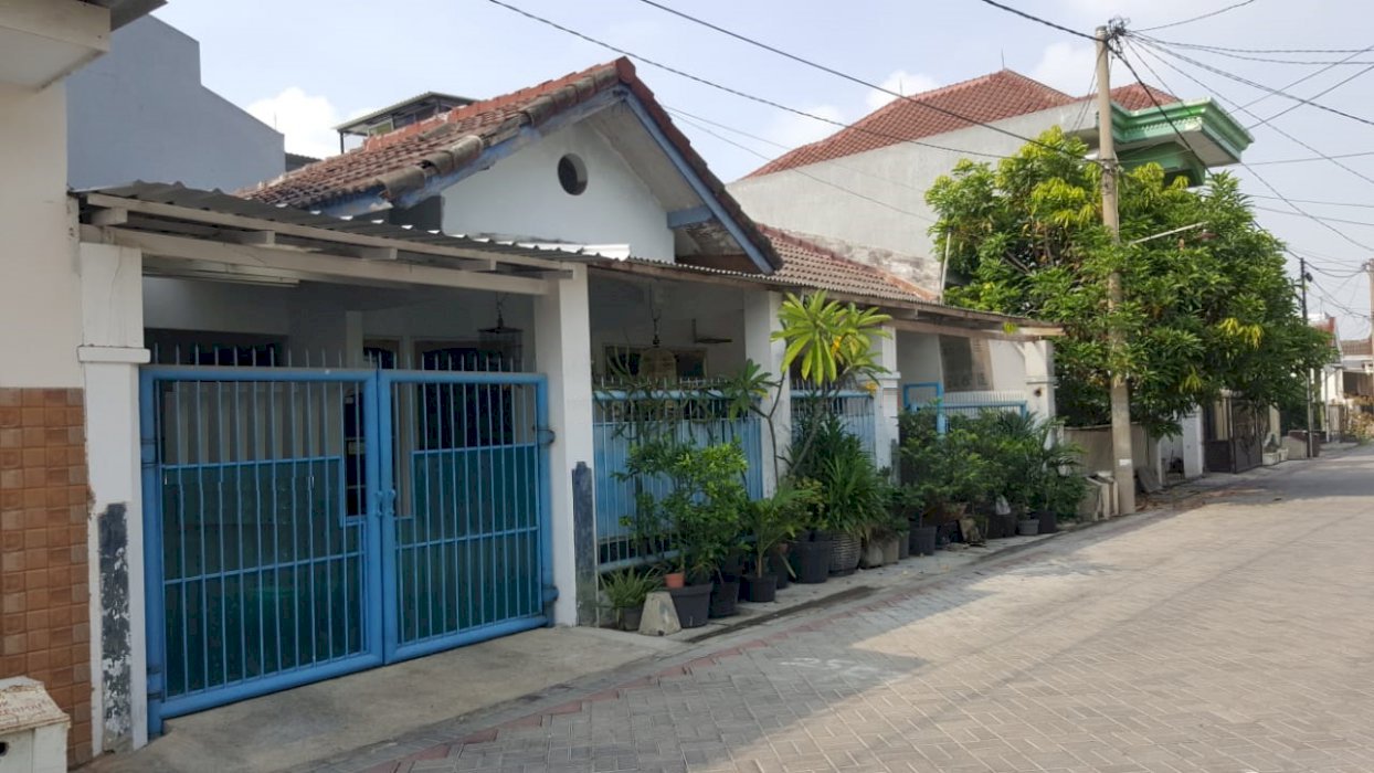 RUMAH SECOND TERAWAT PONDOK TANJUNG, WONOREJO