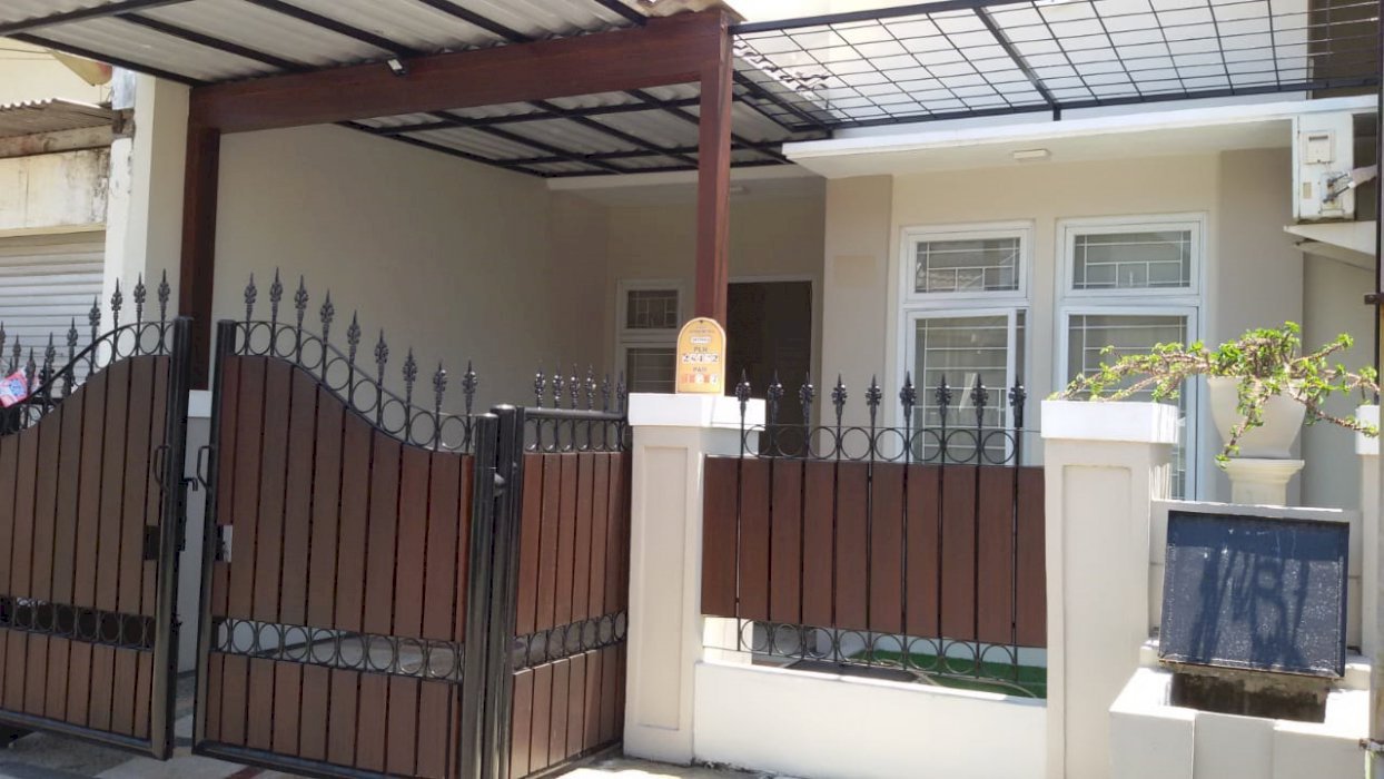 RUMAH SECOND TERAWAT NIRWANA EKSEKUTIF