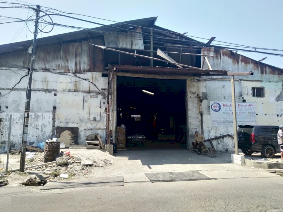 GUDANG HITUNG TANAH NOL JALAN RAYA DEMAK