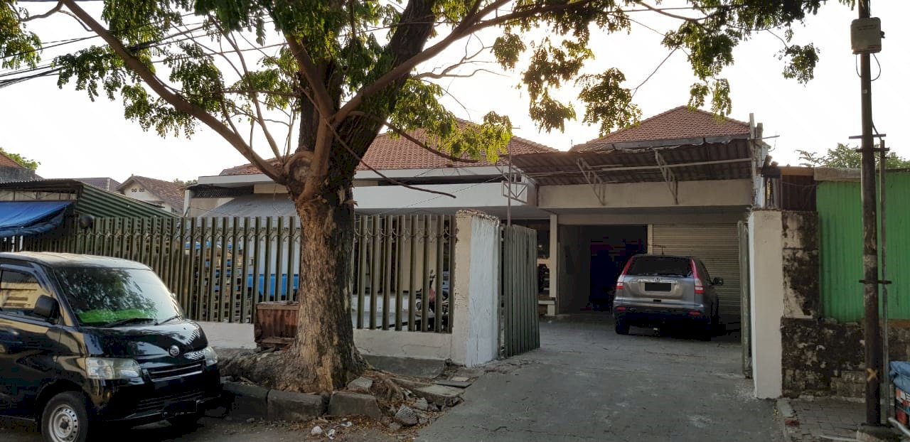 RUMAH PUSAT KOTA JL SAM RATULANGI