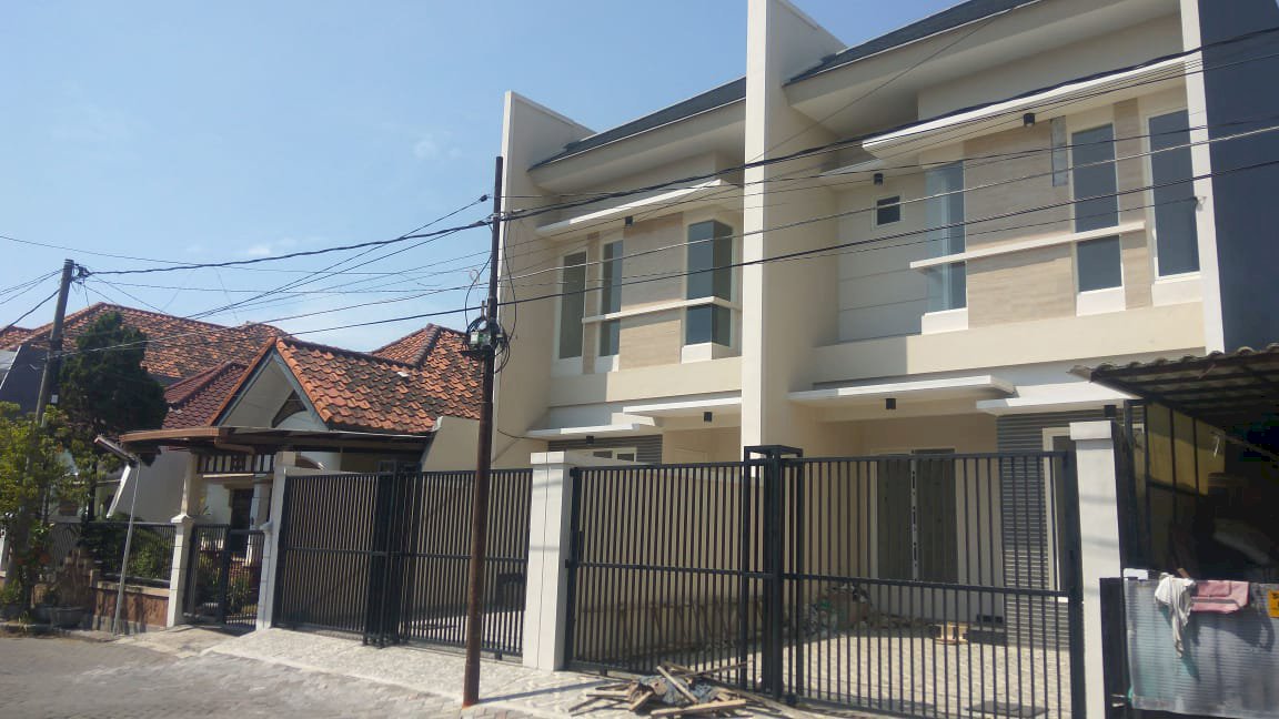 Rumah Baru Gress Minimalis di Wisma Mukti Klampis Surabaya BISA KPR