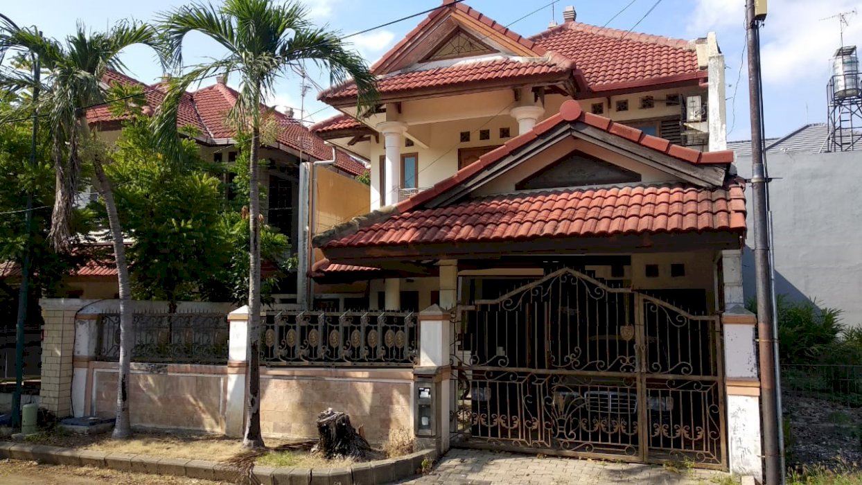 RUMAH SECOND TERAWAT PANTAI MENTARI
