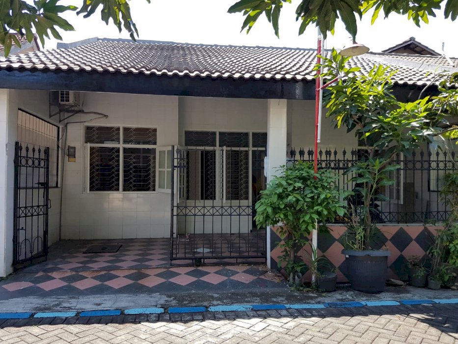 RUMAH SECOND TERAWAT RUNGKUT MAPAN
