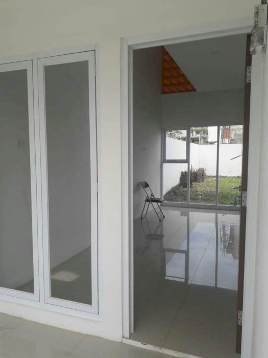 Rumah baru 2 lantai harga 1 lantai di Jatinangor