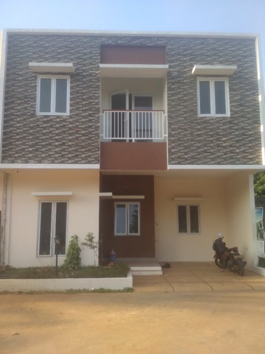 Rumah 2 Lantai di kawasan strategis Serpong 