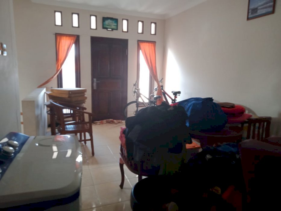 Rumah kokoh dan  langsung siap huni