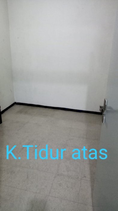 RUMAH SECOND TERAWAT RUNGKUT MENANGGAL