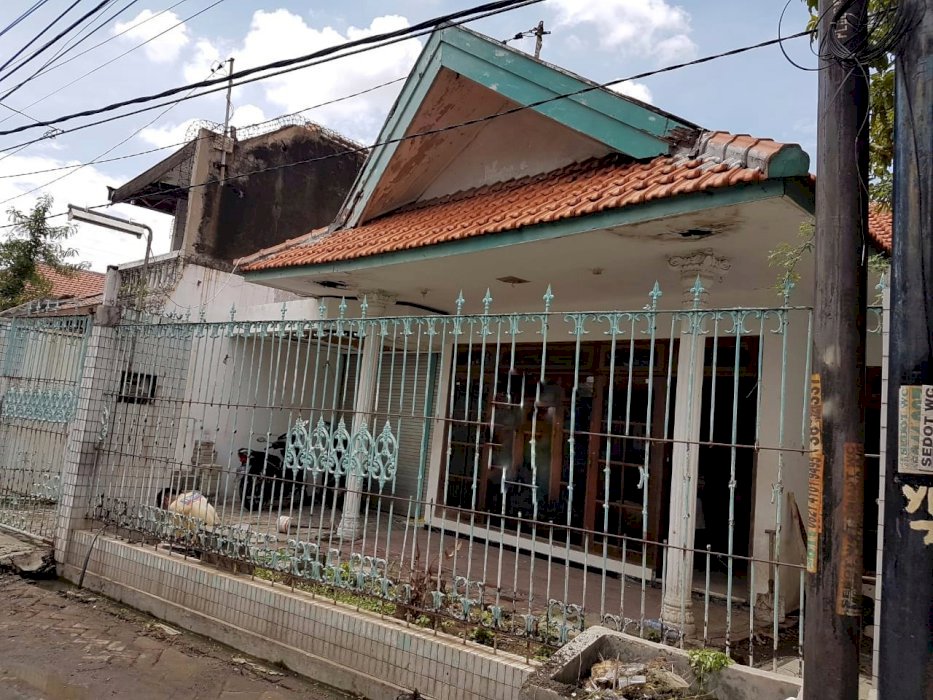 RUMAH KARANG ASEM BUTUH RENOVASI
