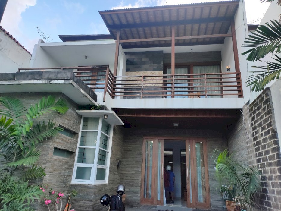 Rumah cantik kawasan jl Tukad pakrisan panjer Denpasar