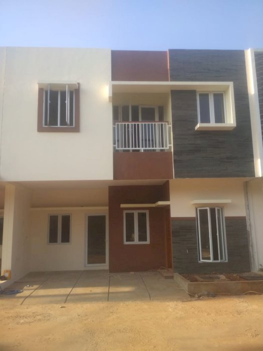 Rumah 2 Lantai di kawasan Serpong