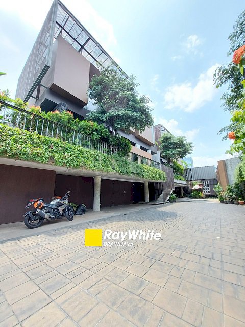 Dijual Townhouse di Cilandak, Belakang Citos, Private Pool, Furnished