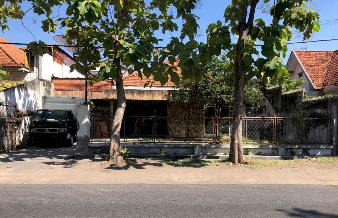 RUMAH HITUNG TANAH KOMERSIL NOL JALAN KALASAN