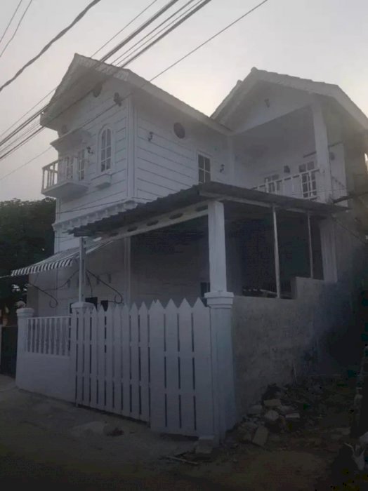 Rumah semi furnished bebas banjir di Jatimakmur Bekasi