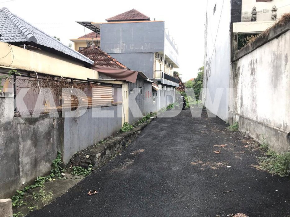Tanah 4,5 are belakang SMP Pancasila tibubeneng Canggu
