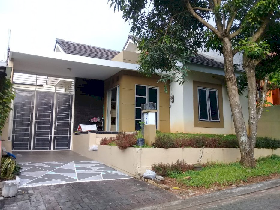 Dijual CEPAT Rumah Graha Taman Pelangi BSB CITY SEMARANG