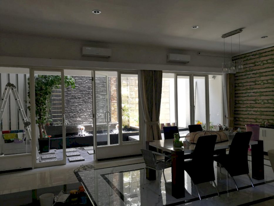 Rumah lux San Antonio 12x22 SHM hadap selatan semi furnished bagus