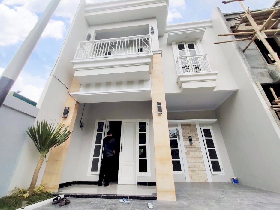 Rumah baru minimalis sipa huni dalam cluster jakarta selatan