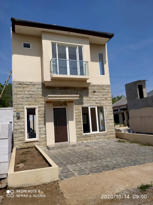 rumah lt 2 dikawasan pusat kota Pati cocok untuk investasi