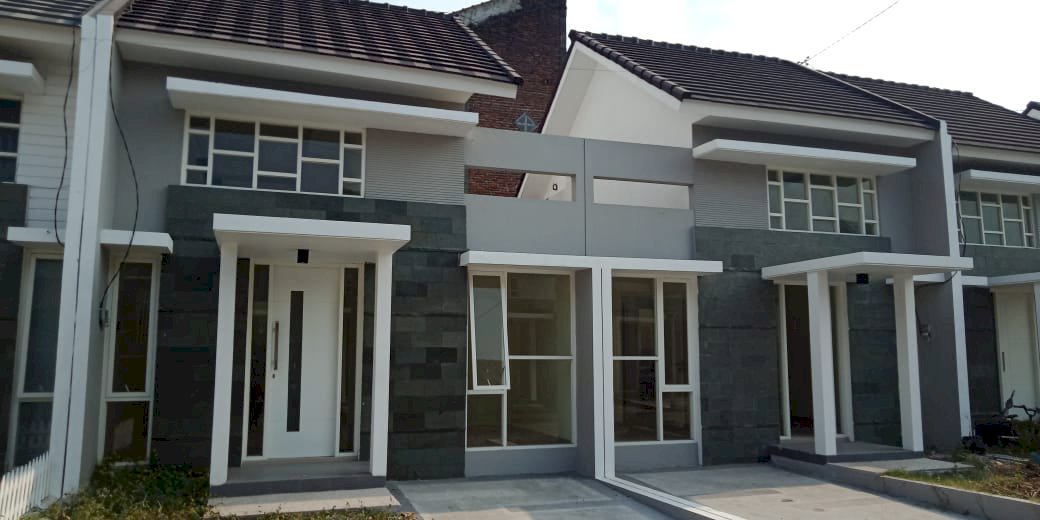 Rumah minimalis murah dijual dekat Tol dan Kampus ITN 2