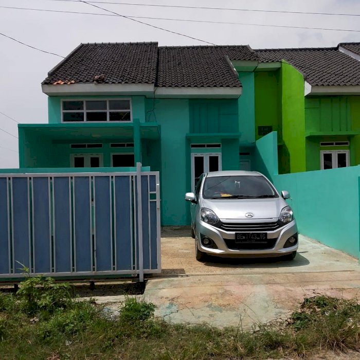 Rumah siap huni lokasi strategis,  free pager depan