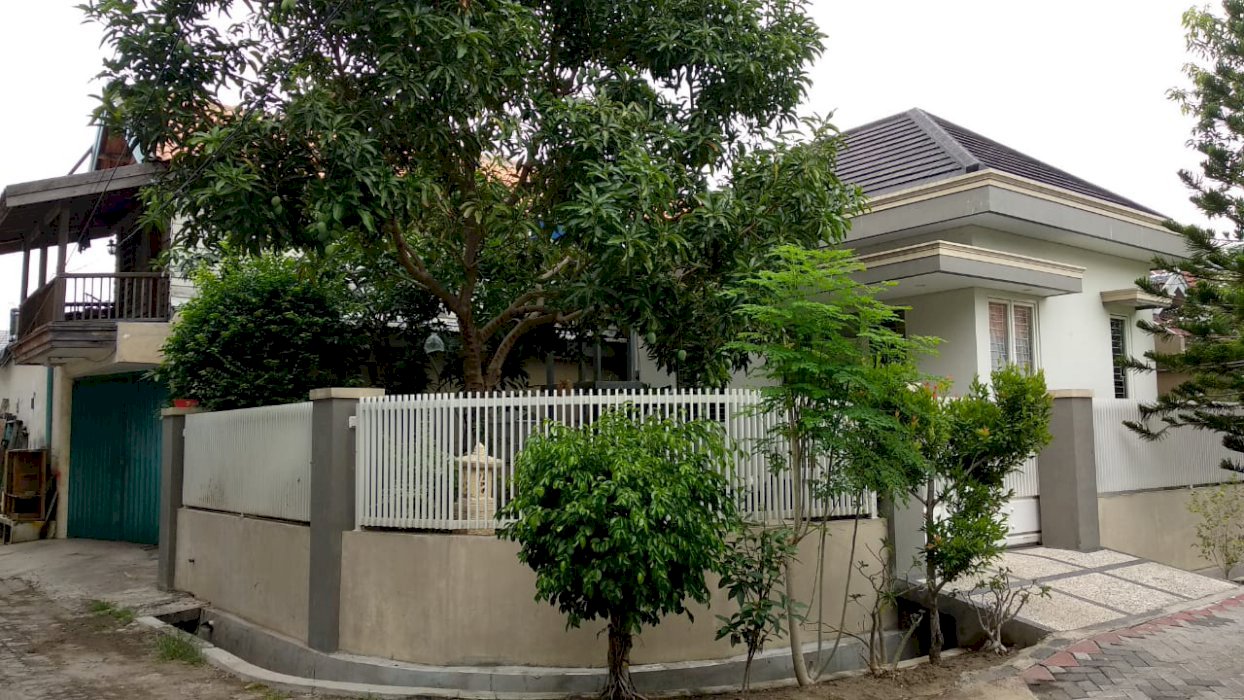 RUMAH PLUS GUDANG HITUNG TANAH