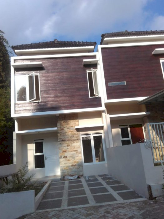 Rumah Siap Huni Daerah Tlogomas Dekat Kampus UMM Bumi Tlaga Emas