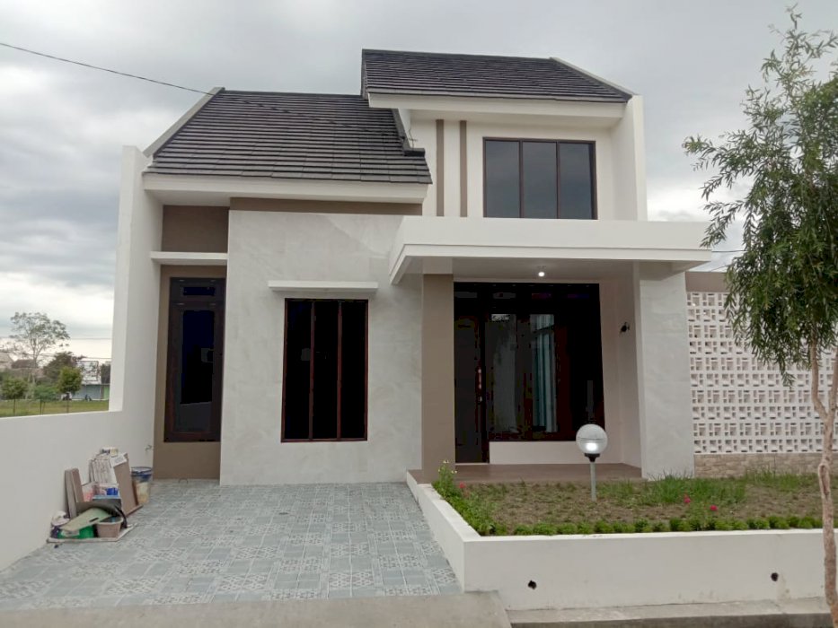 Rumah di lobunta banyak hadiah turun harga nya