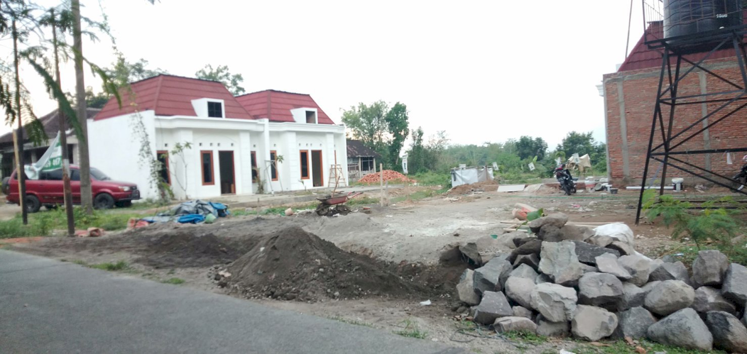 Rumah Mewah Murah Tanah Luas 84 meter Utara Mojosongo Solo