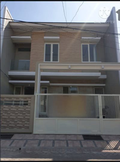 Rumah Baru Mulyosari Tengah, Surabaya Timur