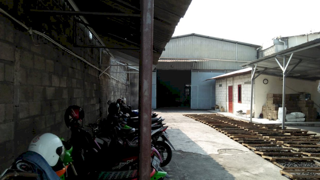 Gudang Keputihan Industri, Menganti Gresik