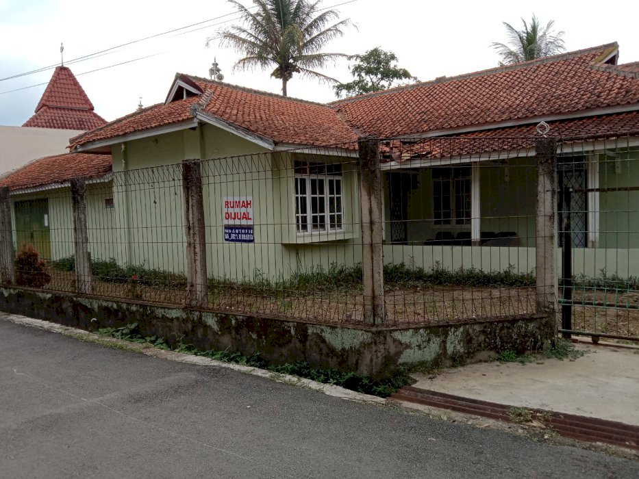 Jual Tanah 1200m2 Bonus Rumah dan Furniture