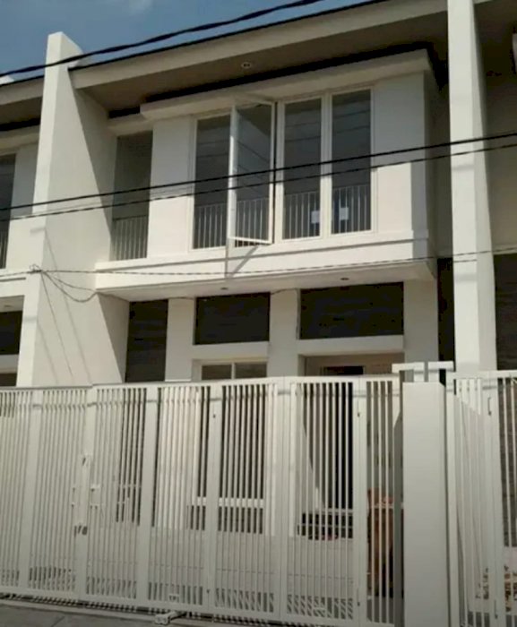Rumah Baru Minimalis Di Lebak Jaya Surabaya Timur