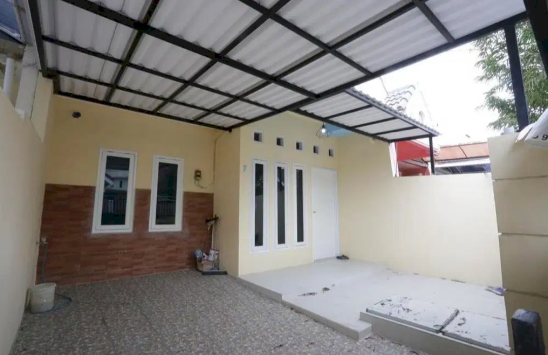 Rumah Mulyosari Prima Utara Semi Funish Surabaya Timur
