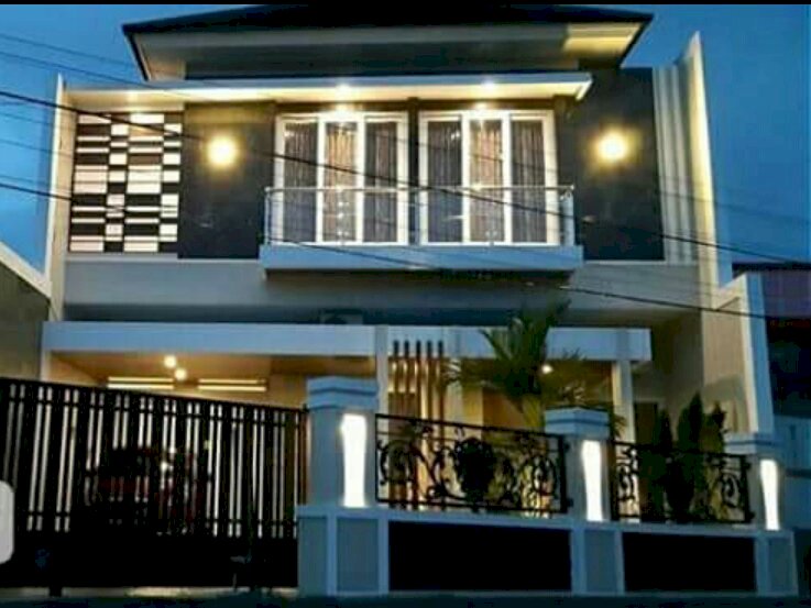 DI JUAL RUMAH MEWAH+KOLAM RENANG JAKAL KM 8