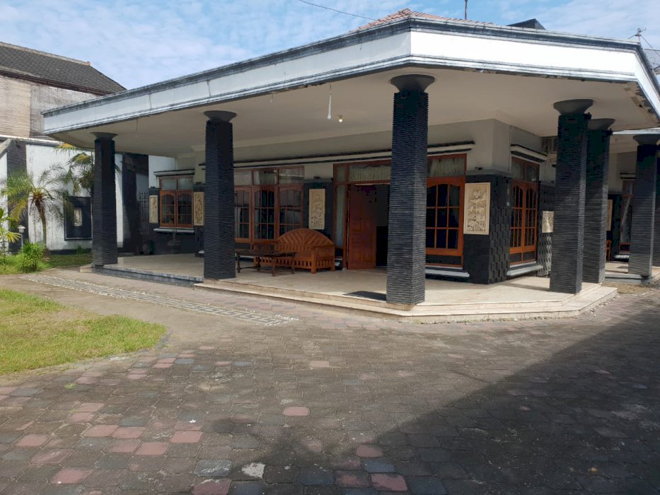 DI JUAL RUMAH MEWAH JLN KALIURANG KM 6,5 NGAGLIK SLEMAN