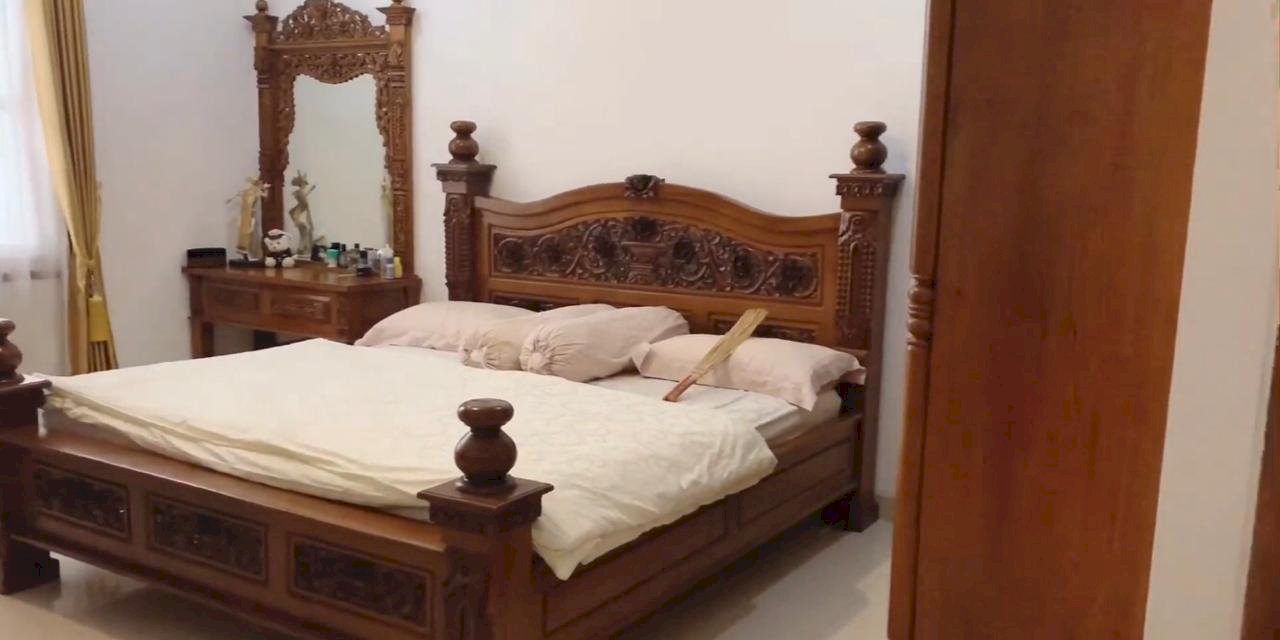 RUMAH MEWAH DALAM RINGROD NGESTIHARJO KASIHAN BANTUL