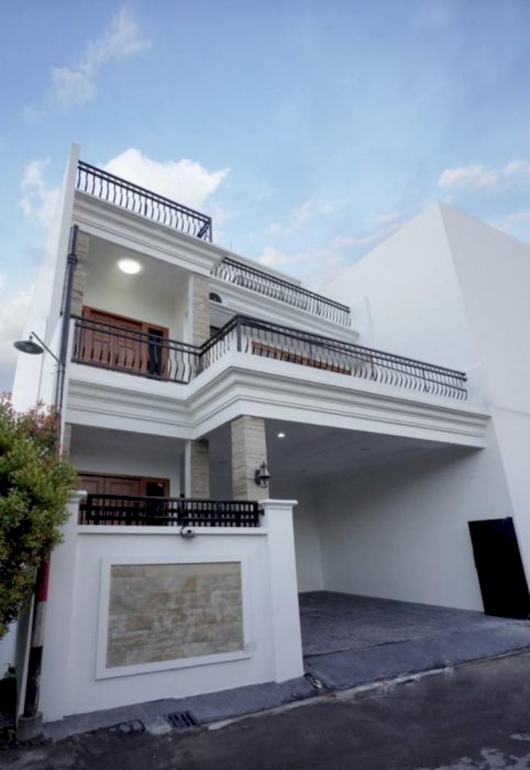 RUMAH BARU SIAP HUNIAN JLN DAMAI NGAGLIK SLEMAN