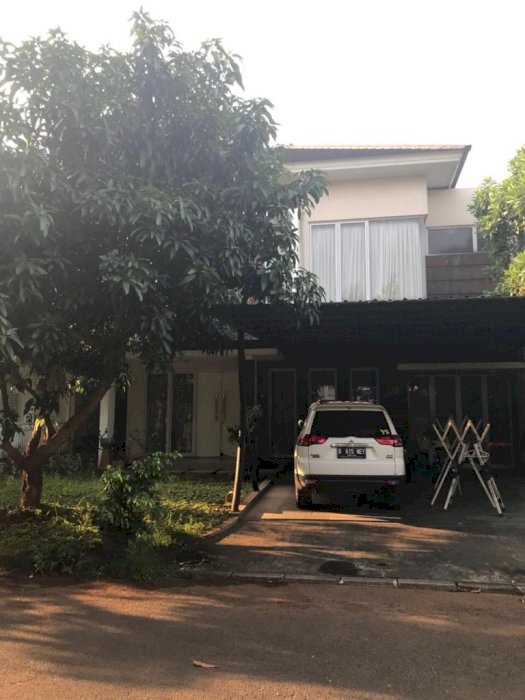 Dijual rumah mewah grand wisata